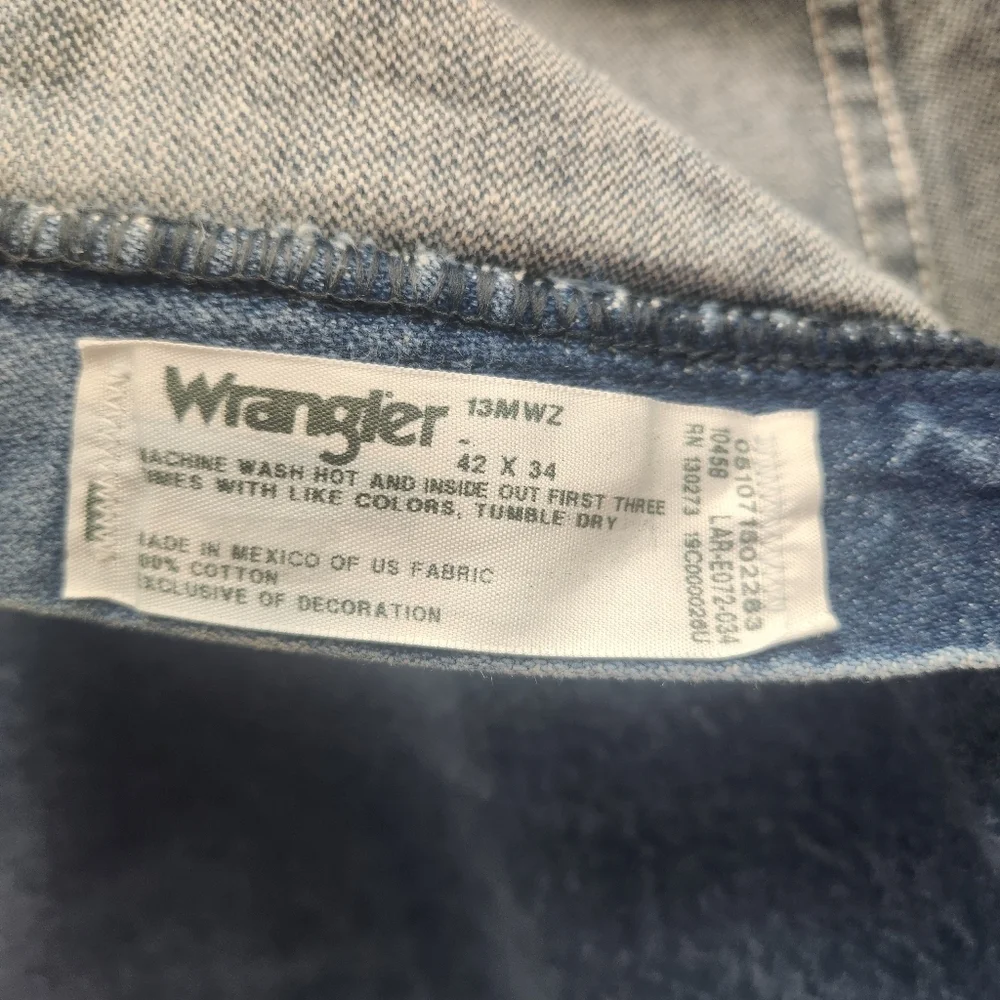 Wrangler Men's Straight Leg Blue Jeans